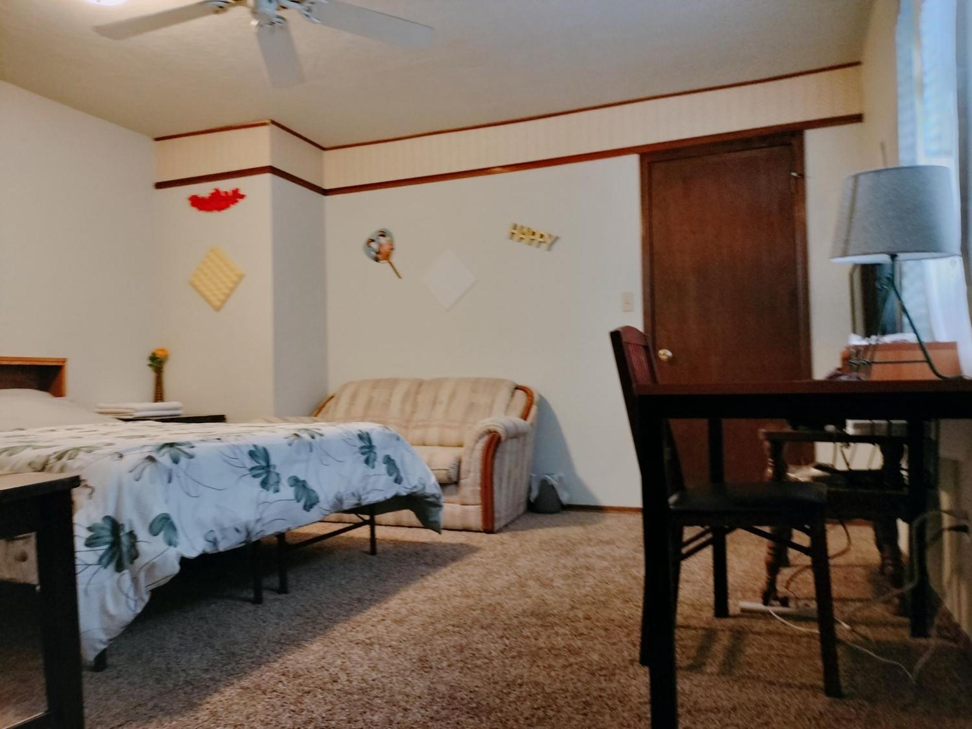 Golden Sunflower'S Apt B1 Lawton Extérieur photo